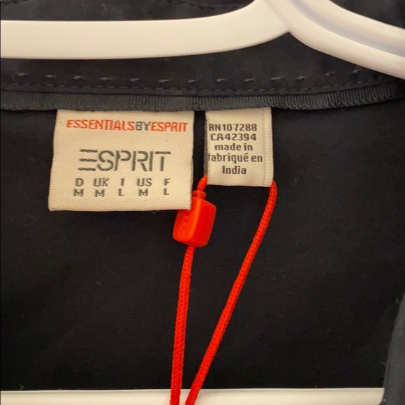 NWT ESPRIT Button Down Top - Picture 2 of 3
